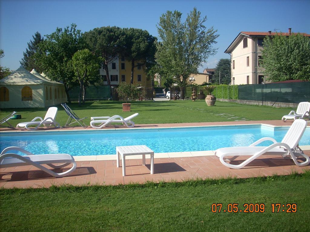 B&B Il Casale Di Nanni Lucca Kültér fotó