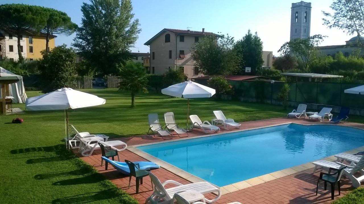 B&B Il Casale Di Nanni Lucca Kültér fotó